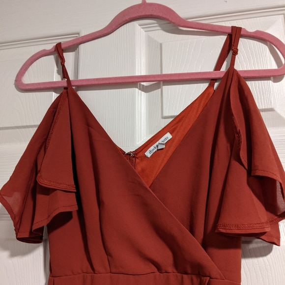 Asymmetrical Charlotte Russe dress - Picture 3 of 6